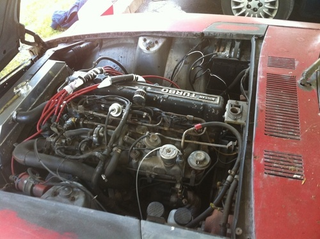 Illustration for article titled For $5,000, This Turbo 240Z Does a Striptease